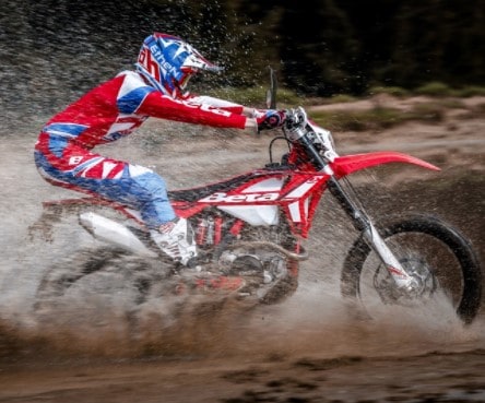 how fast does a 500 dirt bike go