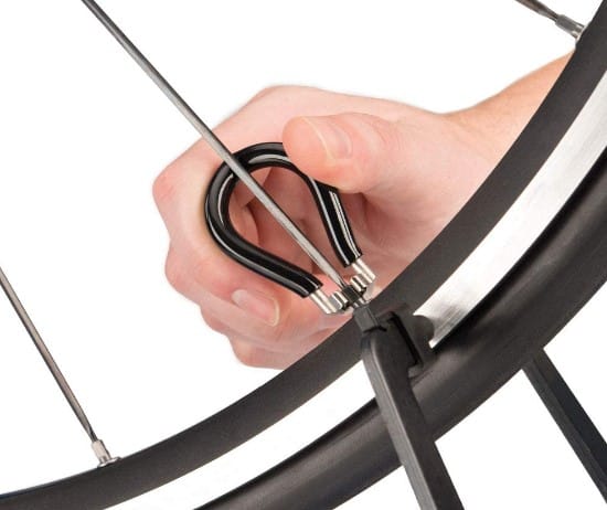 how to straighten a bent bicycle rim