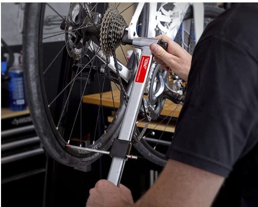 how to fix the spokes on a bike