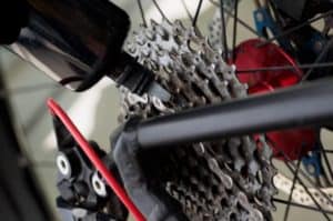 Can I use vegetable oil on my bike chain? -Close up view. lubricate bicycle chain at home.