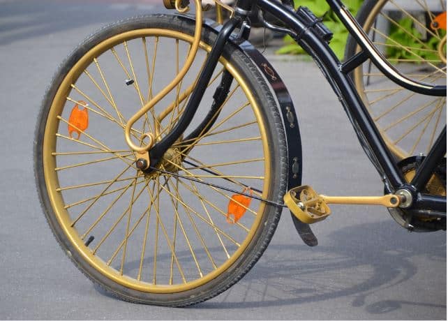 can you put road bike tires on a mountain bike? Front wheel of a bicycle
